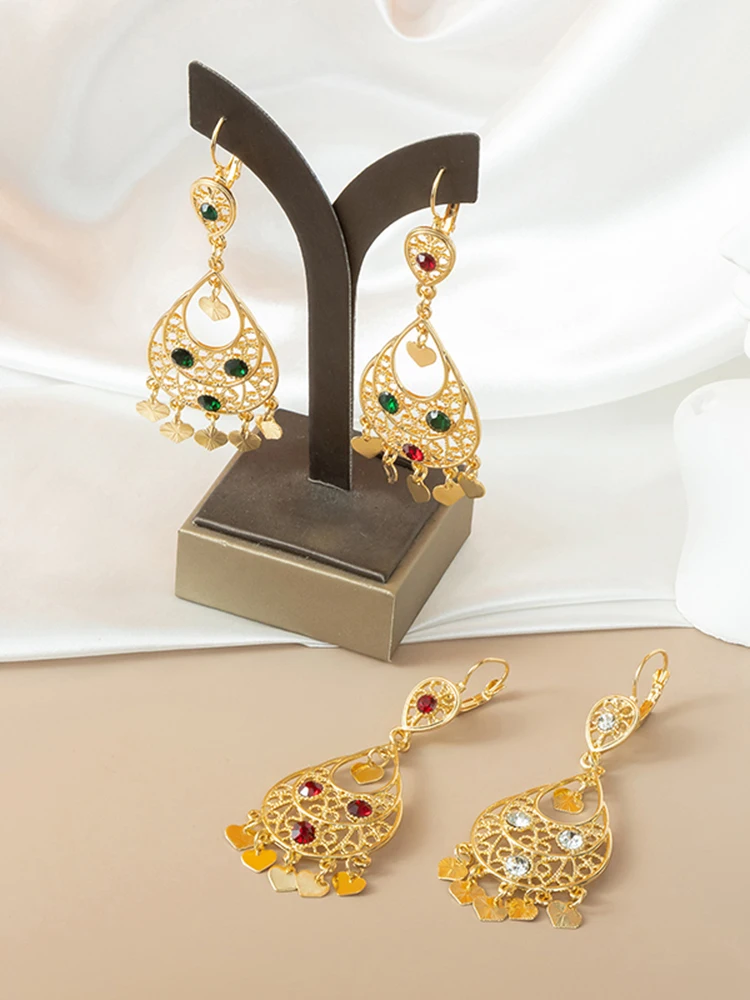 Middle East Trendy Ladies Earrings with Hollow Carved Rhinestones for Wedding Party Holiday Gift Elegant Bridal Ear Jewelry
Middle East Trendy Ladies Earrings with Hollow Carved Rhinestones for Wedding Party Holiday Gift Elegant Bridal Ear Jewelry