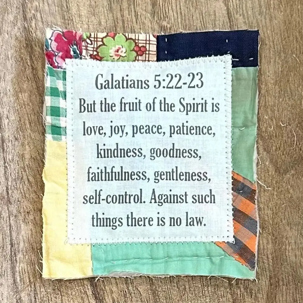 Creative Individually Colorful Pocket Prayer Quilt with Cross Inside Prayer Gifts Symbolism Poems Quilts Pocket Prayer Quilt
Creative Individually Colorful Pocket Prayer Quilt with Cross Inside Prayer Gifts Symbolism Poems Quilts Pocket Prayer Quilt