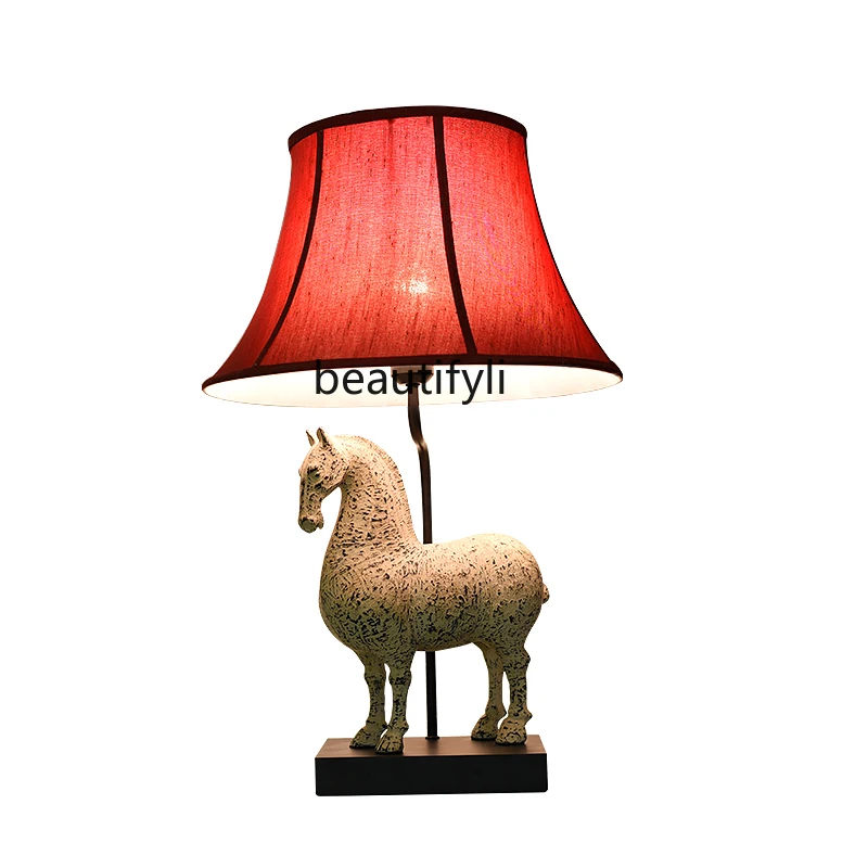 New Chinese Table Lamp Decoration Personalized Bedroom Bedside Lamp Living Room and Tea Room Creative and Classical Decoration 
New Chinese Table Lamp Decoration Personalized Bedroom Bedside Lamp Living Room and Tea Room Creative and Classical Decoration