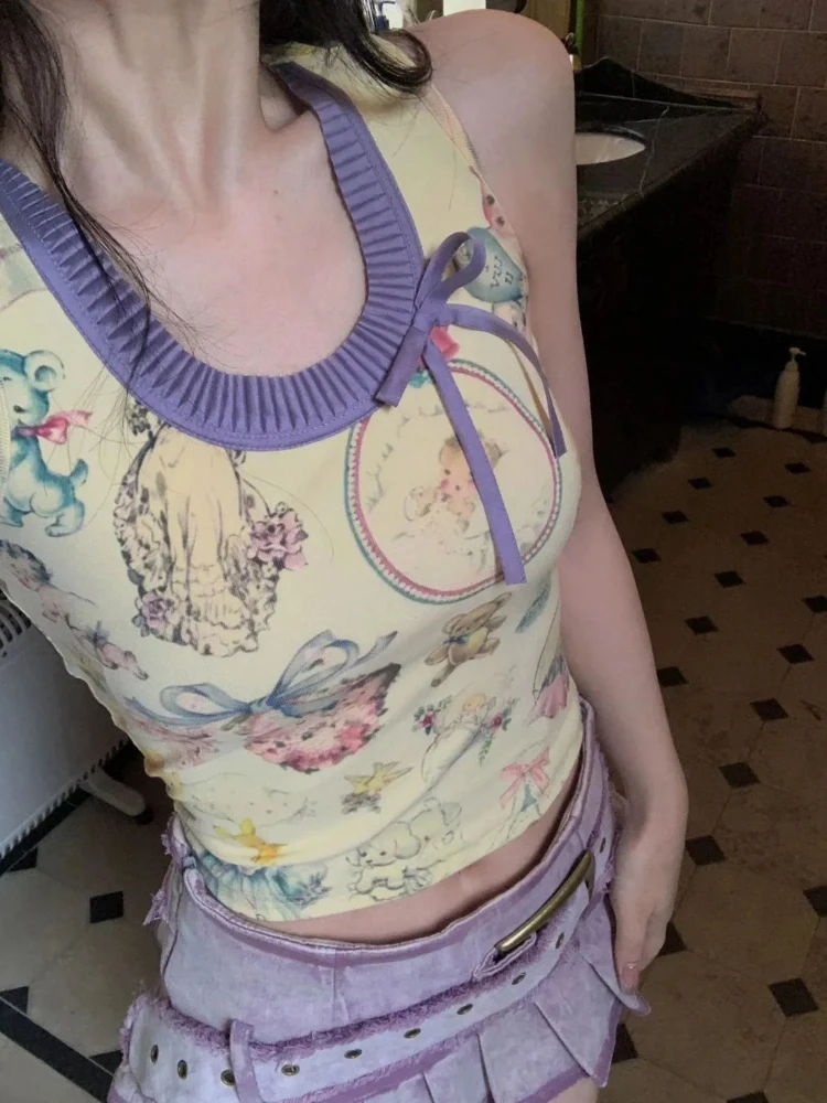 Retro Cartoon Print Bow Women Top 2025 Summer Slim Fit Waist Sleeveless Crop Top Japanese Sweet Y2k Outwear Vests
Retro Cartoon Print Bow Women Top 2025 Summer Slim Fit Waist Sleeveless Crop Top Japanese Sweet Y2k Outwear Vests