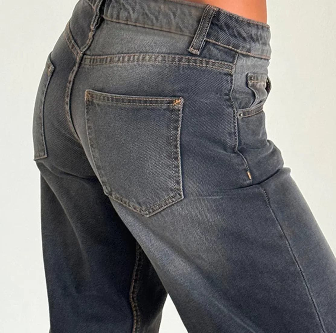 Women Casual Low Rise Jeans Fashion Loose Straight Leg Denim Pants For Daily Wear Outdoor Activity Streetwear
Women Casual Low Rise Jeans Fashion Loose Straight Leg Denim Pants For Daily Wear Outdoor Activity Streetwear