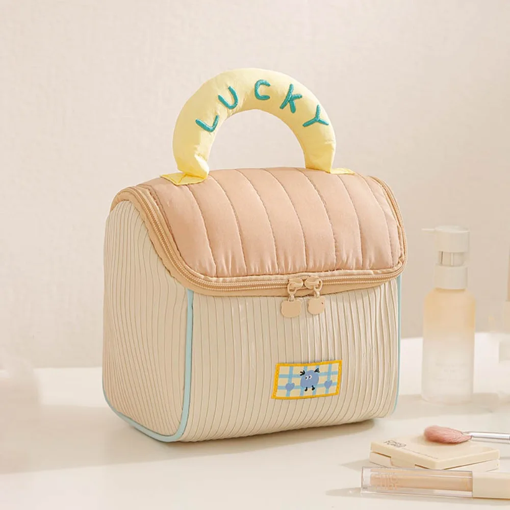 New House-shaped Makeup Bag Handheld Large Capacity Cosmetics Bag Portable Makeup Accessory Toiletry Bag Women
New House-shaped Makeup Bag Handheld Large Capacity Cosmetics Bag Portable Makeup Accessory Toiletry Bag Women
