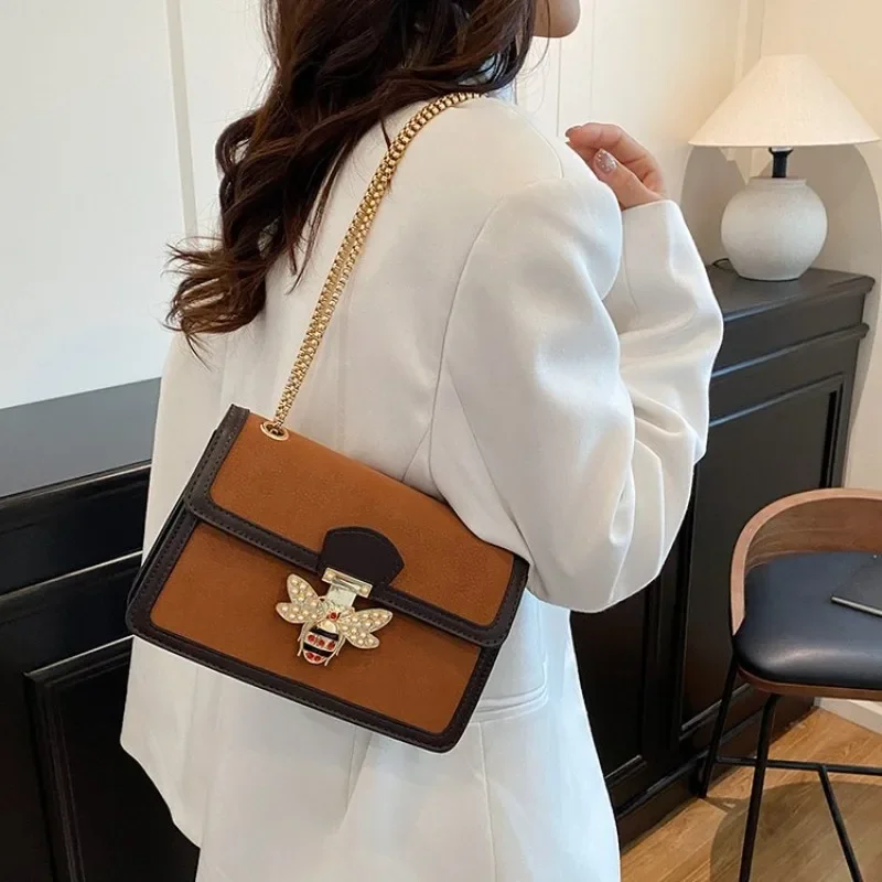 Chic & Spacious Designer Diaper Bag For Women Luxury Leather Tote Elegant Crossbody Bag Stylish Capacity
Chic & Spacious Designer Diaper Bag For Women Luxury Leather Tote Elegant Crossbody Bag Stylish Capacity