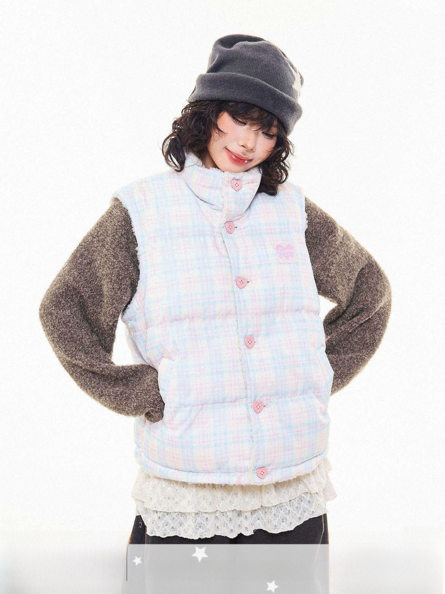 Двусторонняя жилетка из овечьего вельвета MKGO, в клетку, свободного кроя, женская, хлопковая, зимняя, для многослойного ношения, с воротником-стойкой
Двусторонняя жилетка из овечьего вельвета MKGO, в клетку, свободного кроя, женская, хлопковая, зимняя, для многослойного ношения, с воротником-стойкой