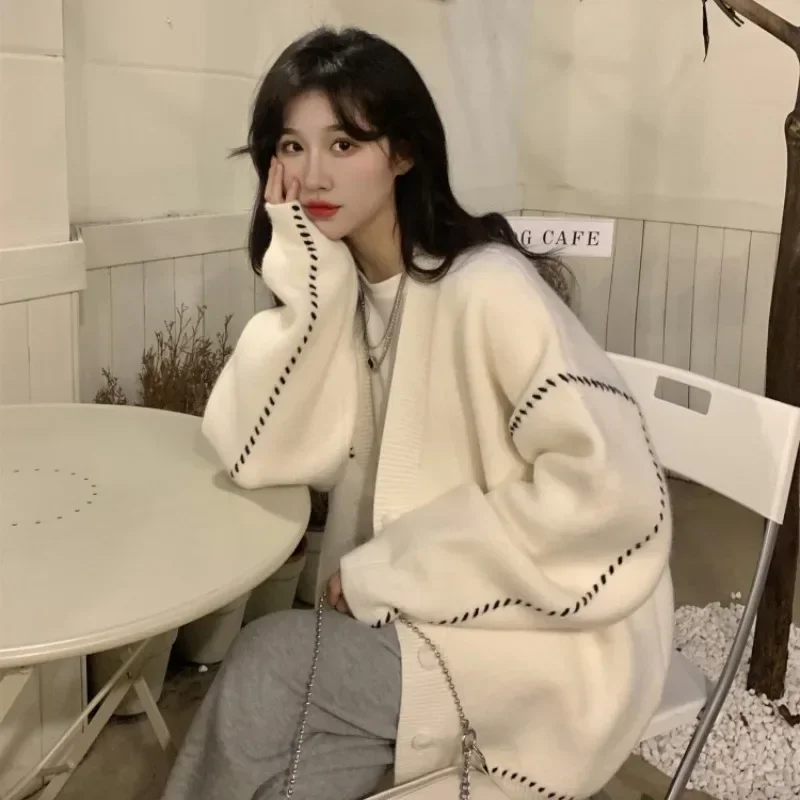 Korean Women Knitted Cardigan Sweater Fashion Casual Loose Jacket Coat Autumn Winter Harajuku Warm Sweatshirt Y2k Clothes
Korean Women Knitted Cardigan Sweater Fashion Casual Loose Jacket Coat Autumn Winter Harajuku Warm Sweatshirt Y2k Clothes