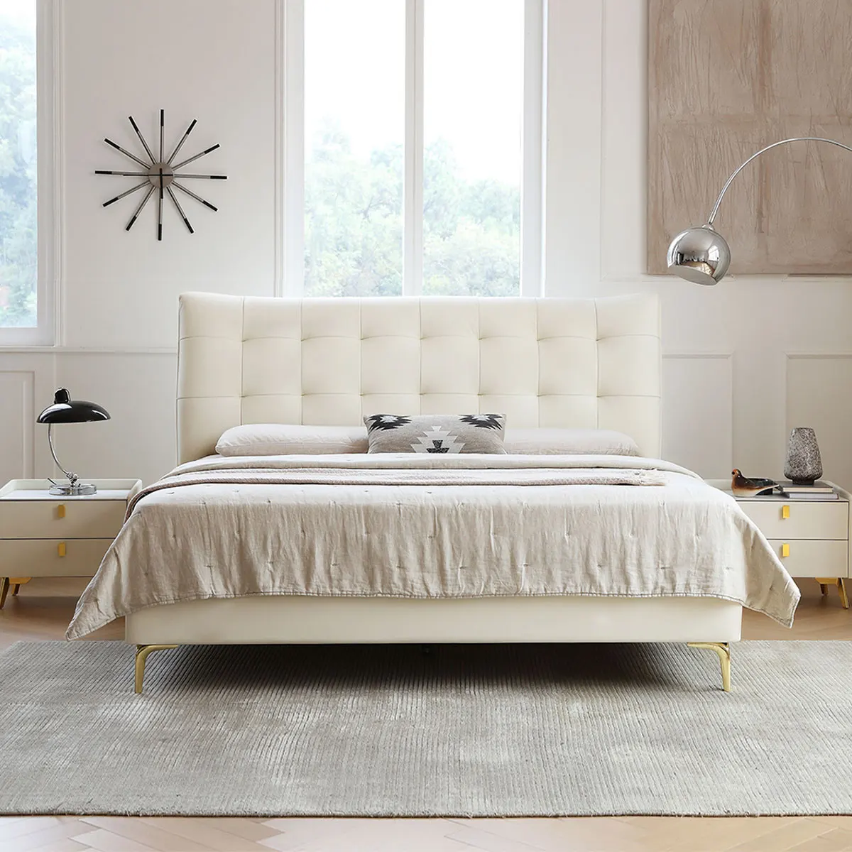 French Luxury Double Bed Modern Simple Cream White Style Soft Leather Upholstery with Wooden Frame for Home Hotel Master Bedroom
French Luxury Double Bed Modern Simple Cream White Style Soft Leather Upholstery with Wooden Frame for Home Hotel Master Bedroom