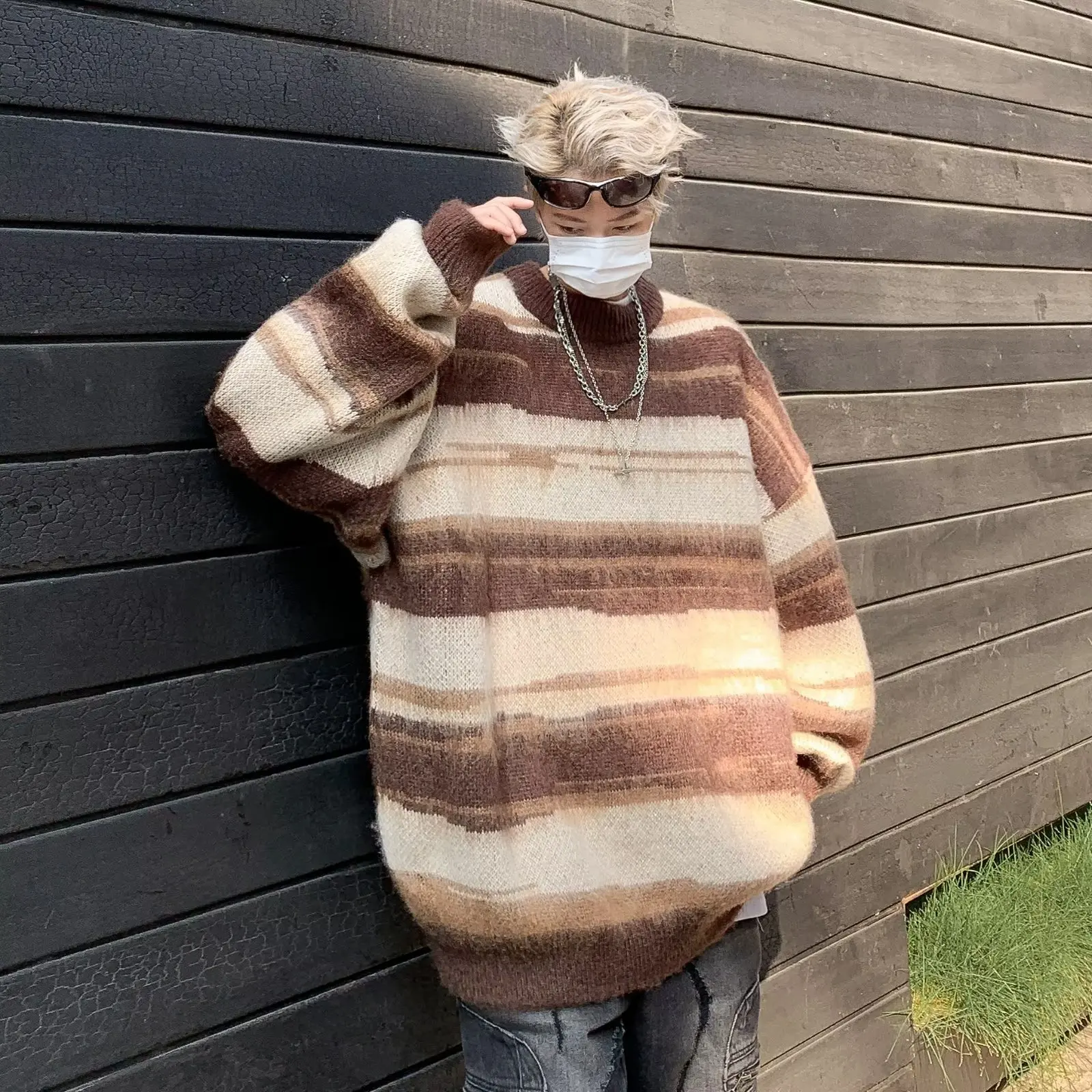 Мужской вязаный свитер свободного кроя 300 Pou, оверсайз, в стиле ретро, с цветными блоками, с длинным рукавом, с воротником-бомбер, зимний сезон
Мужской вязаный свитер свободного кроя 300 Pou, оверсайз, в стиле ретро, с цветными блоками, с длинным рукавом, с воротником-бомбер, зимний сезон