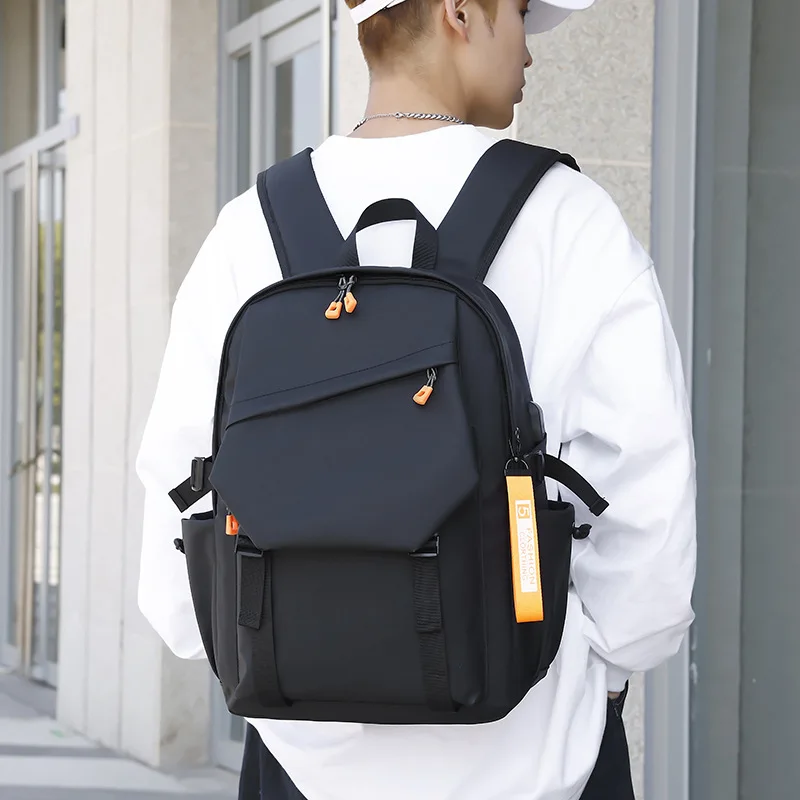 Men's backpack Chinese college student schoolbag spot large capacity business sports backpack letter flip
Men's backpack Chinese college student schoolbag spot large capacity business sports backpack letter flip