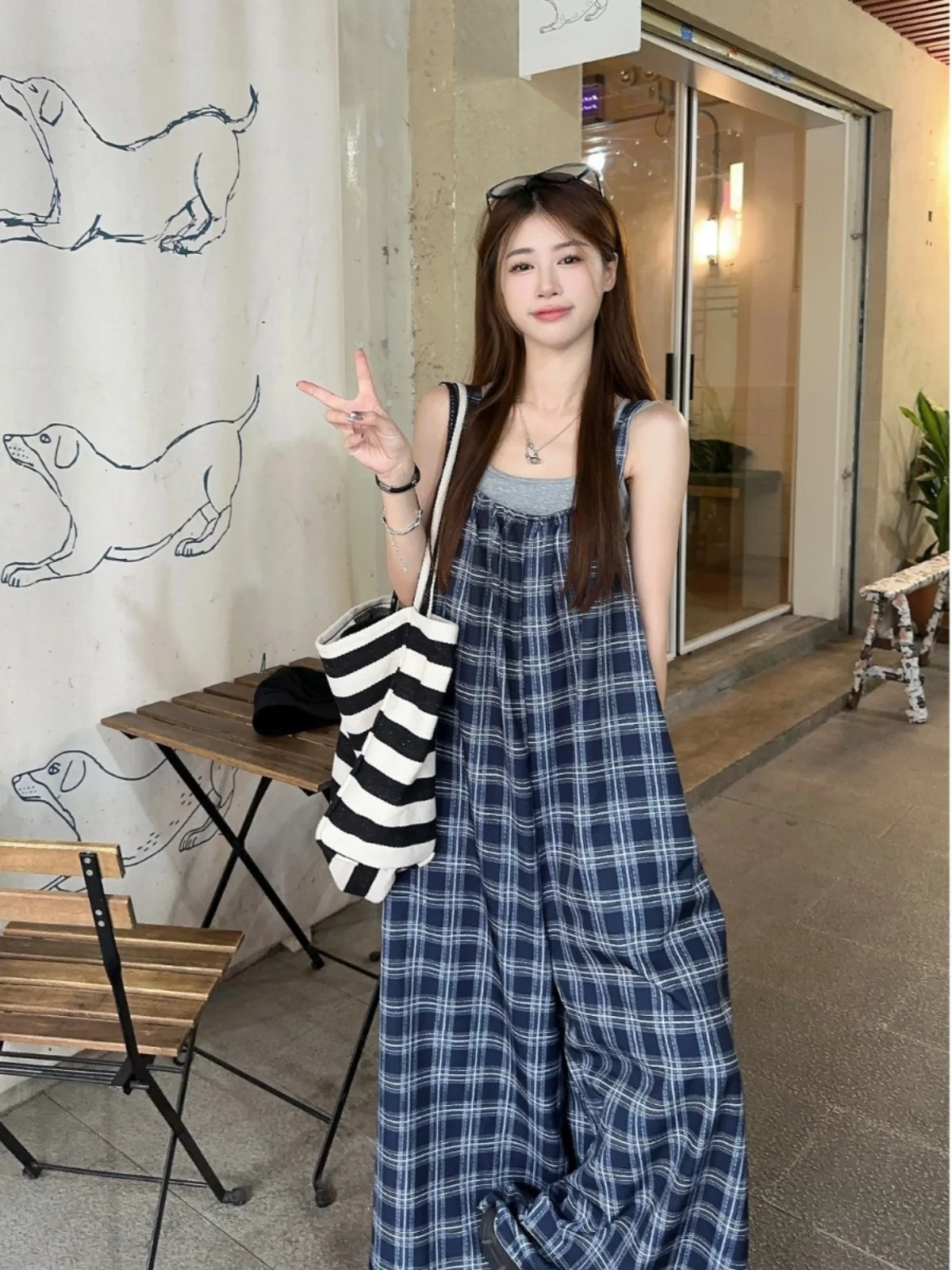 Боди с V-образным вырезом, женские майки с высоким вырезом и низкой талией, облегающие подтяжки без рукавов, милые, шикарные, стильные, для пляжного отдыха, на берегу моря, OL
Боди с V-образным вырезом, женские майки с высоким вырезом и низкой талией, облегающие подтяжки без рукавов, милые, шикарные, стильные, для пляжного отдыха, на берегу моря, OL