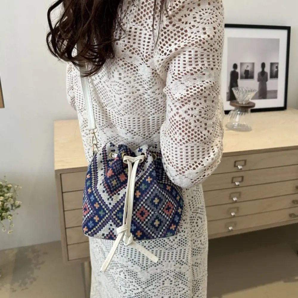Linen Flowers Canvas Crossbody Bag Large Capacity Storage Bag Linen Handbag Korean Shoulder Bag Ethnic Style Bucket Bag Shopping
Linen Flowers Canvas Crossbody Bag Large Capacity Storage Bag Linen Handbag Korean Shoulder Bag Ethnic Style Bucket Bag Shopping