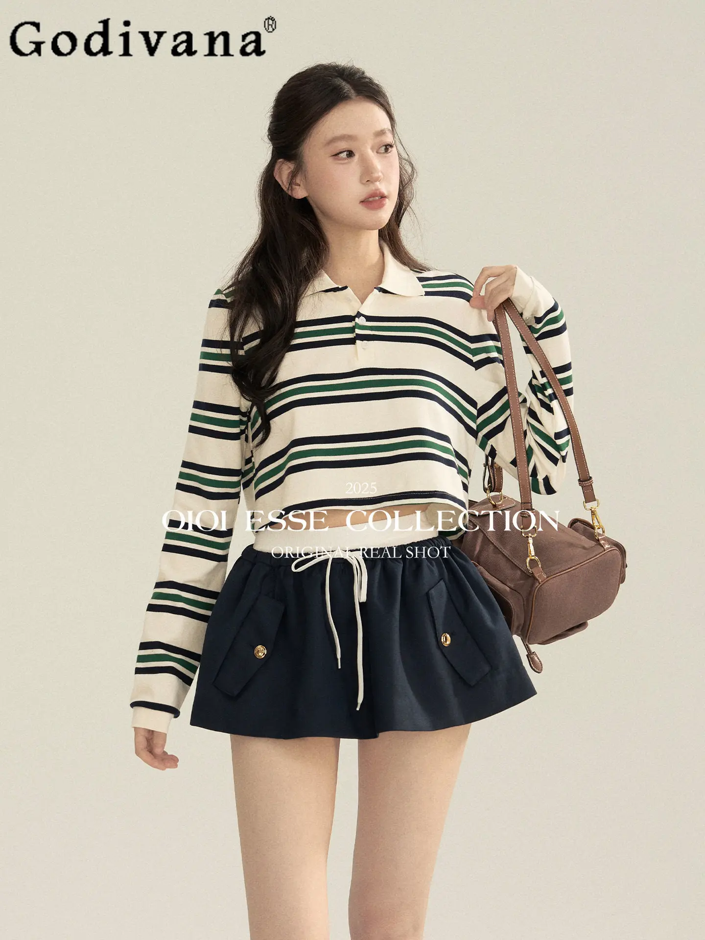 Американский студенческий стиль: Новая свободная повседневная универсальная футболка с длинным рукавом в полоску для девушек, весна 2026
Американский студенческий стиль: Новая свободная повседневная универсальная футболка с длинным рукавом в полоску для девушек, весна 2026