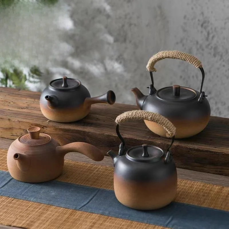 Ceramic Tea Pot with Handle Outdoor Direct Burning Stovepipe Pot for Boiling Water And Brewing Tea Traditional Coarse Ceramics
Ceramic Tea Pot with Handle Outdoor Direct Burning Stovepipe Pot for Boiling Water And Brewing Tea Traditional Coarse Ceramics