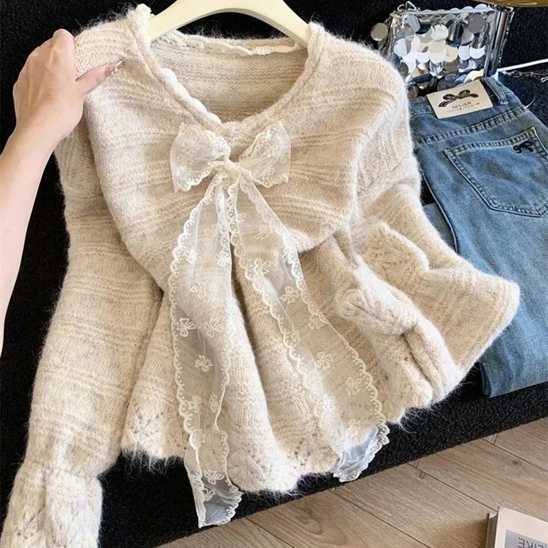 Французский милый кружевной свитер с бантом, женский нежный милый вязаный пуловер с длинным рукавом в консервативном стиле, повседневные ленивые модные полосатые джемперы, топ
Французский милый кружевной свитер с бантом, женский нежный милый вязаный пуловер с длинным рукавом в консервативном стиле, повседневные ленивые модные полосатые джемперы, топ