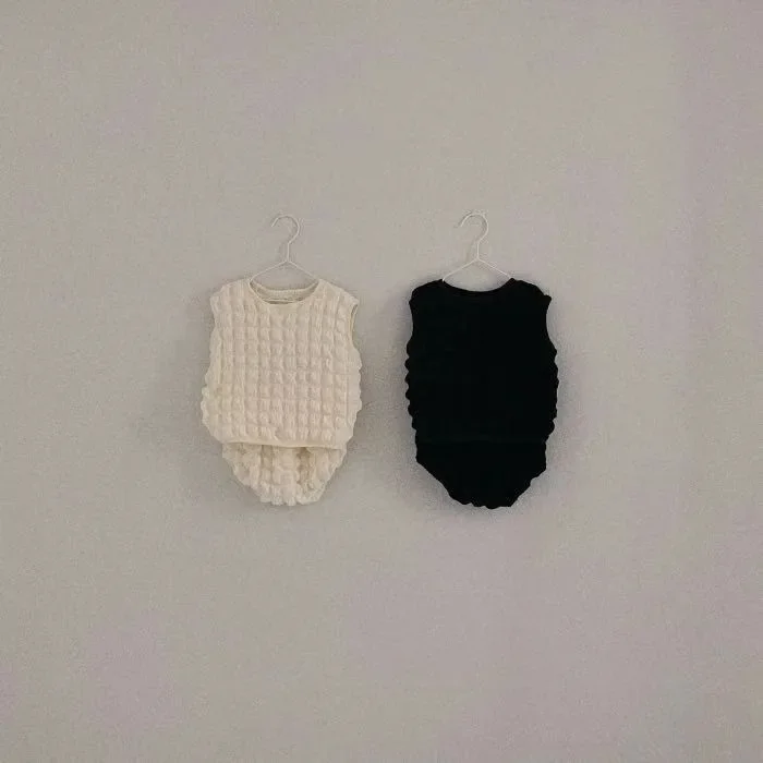 Baby Sleeveless Vest + Shorts 2pcs Suit Cute Toddler Princess Pp Pants Outfits 2025 Summer New Infant Girl Loose Clothes Set
Baby Sleeveless Vest + Shorts 2pcs Suit Cute Toddler Princess Pp Pants Outfits 2025 Summer New Infant Girl Loose Clothes Set