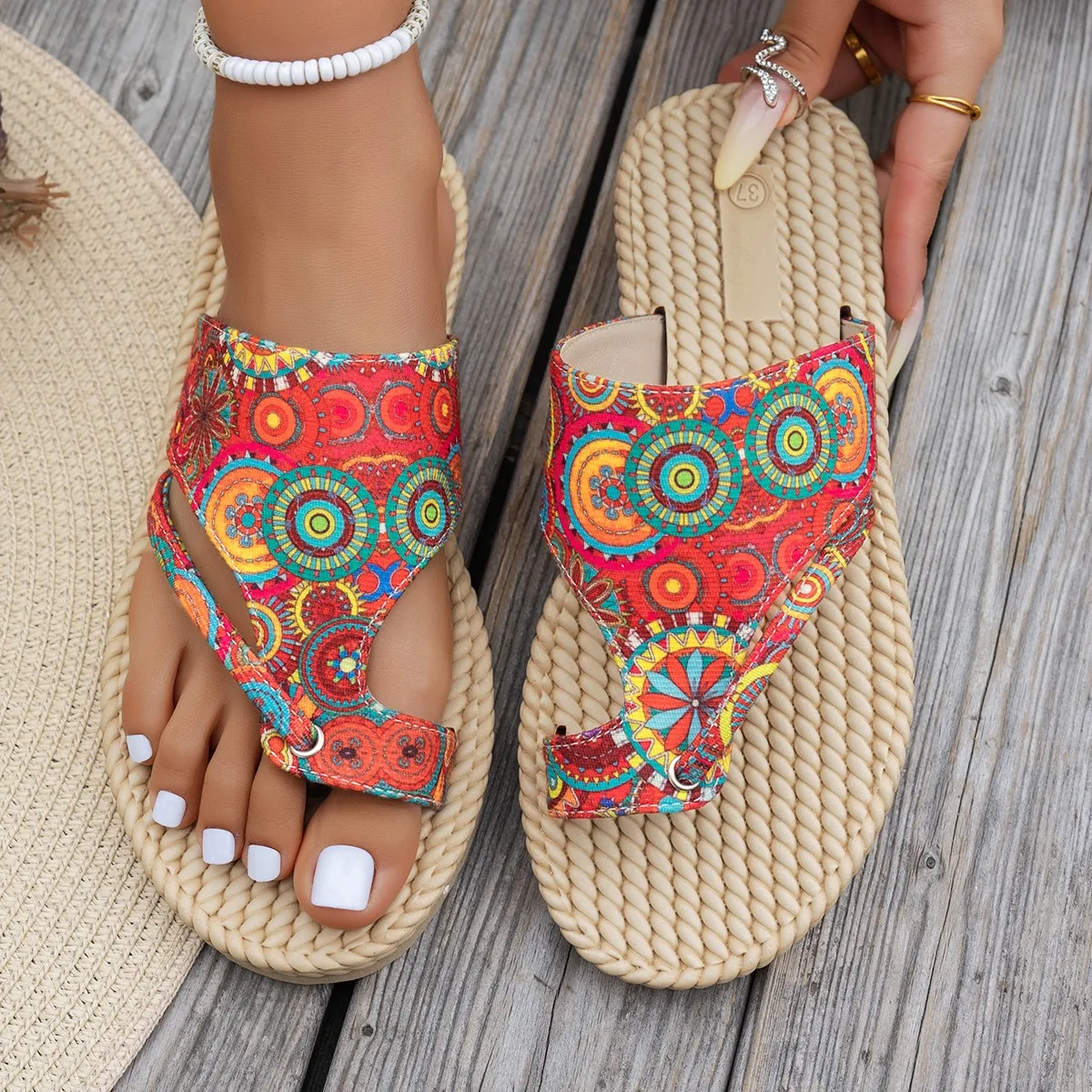 Women's Fashionable Roman Style Printed Decorative Slip-on Slippers for Summer New Bohemian Casual Beach Vacation Slippers
Women's Fashionable Roman Style Printed Decorative Slip-on Slippers for Summer New Bohemian Casual Beach Vacation Slippers