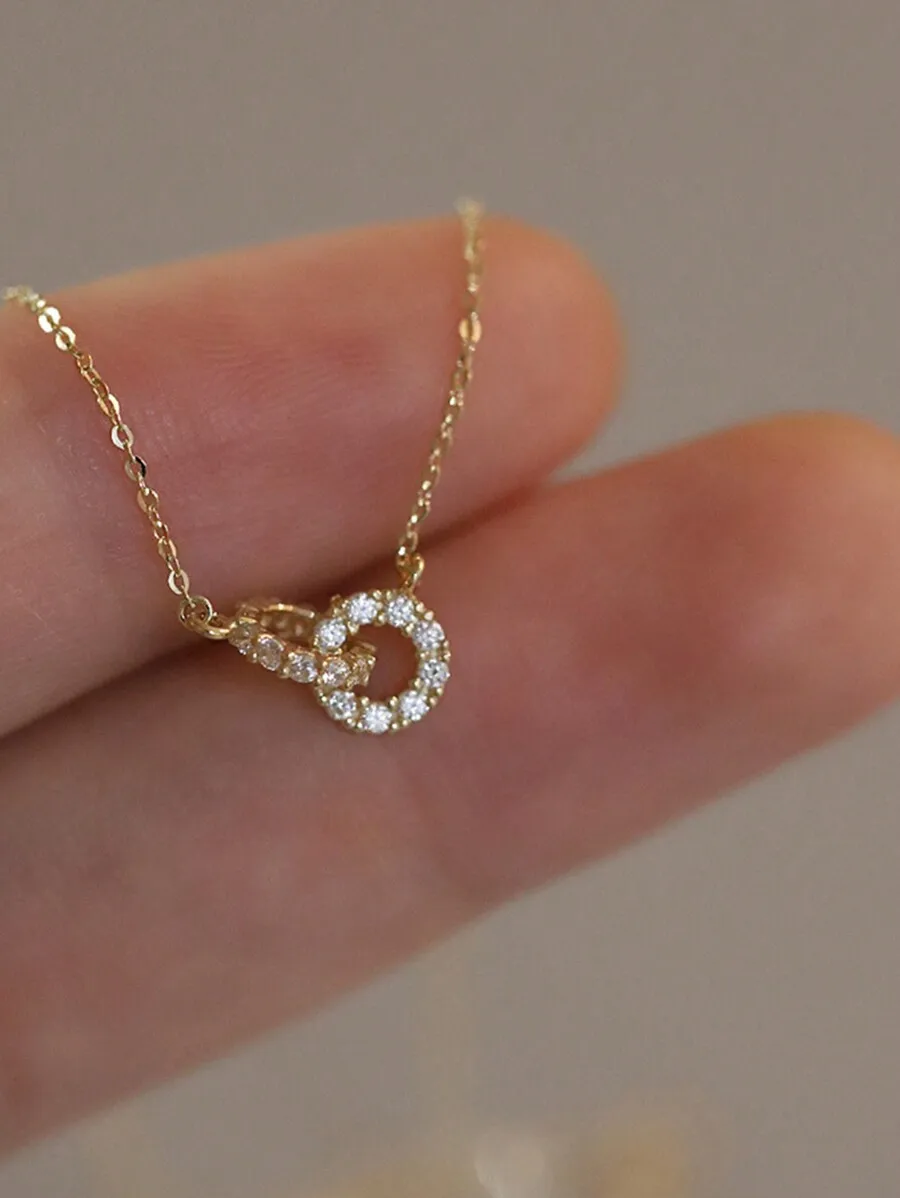 Gold Tone Circle Pendant Necklace With Cubic Zirconia, Elegant Collarbone Chain For Women
Gold Tone Circle Pendant Necklace With Cubic Zirconia, Elegant Collarbone Chain For Women