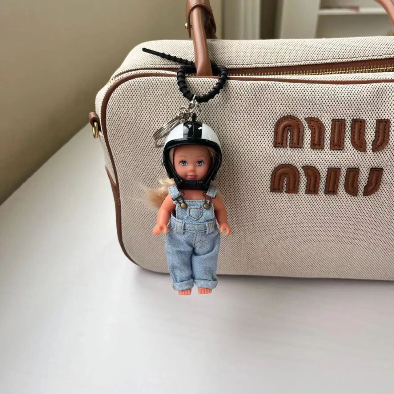 New Retro Personalized Baseball Keychain Bag Pendant Couple Woven Hanging Rope Decoration Bag Accessories Car Hanging Decoration
New Retro Personalized Baseball Keychain Bag Pendant Couple Woven Hanging Rope Decoration Bag Accessories Car Hanging Decoration