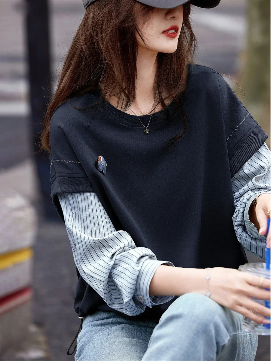 Slimming Effectiveness O-Neck Splice Sweatshirt Spring Fashionable Label Oule round Neck Fake Two-Piece Hoodie Women's Casual...
Slimming Effectiveness O-Neck Splice Sweatshirt Spring Fashionable Label Oule round Neck Fake Two-Piece Hoodie Women's Casual...