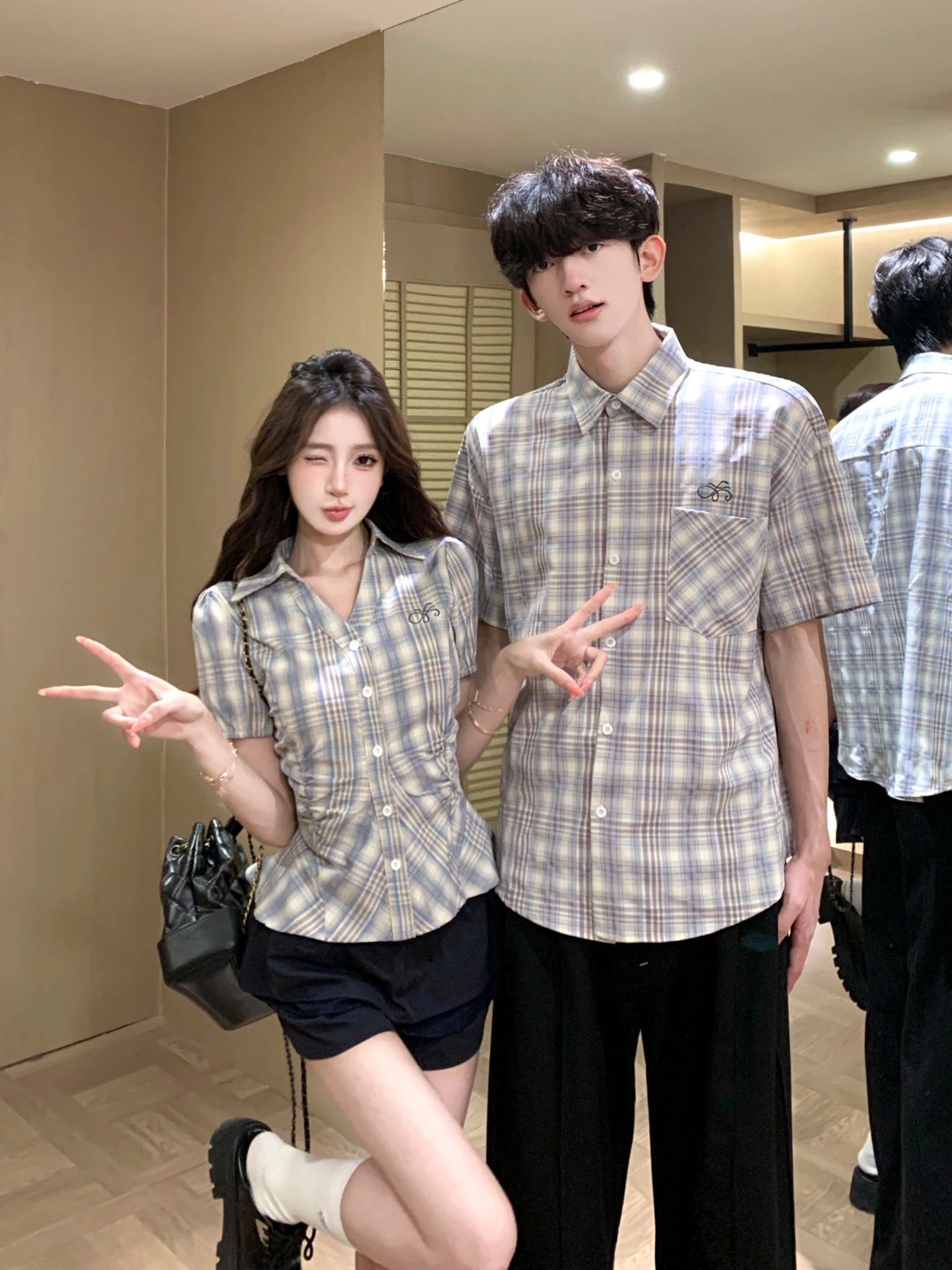 American Plaid Short Sleeve Shirt Men's Slim Fit Bubble Sleeve College Style Waist Cinched Shoulder Appropriate Summer Shirt
American Plaid Short Sleeve Shirt Men's Slim Fit Bubble Sleeve College Style Waist Cinched Shoulder Appropriate Summer Shirt