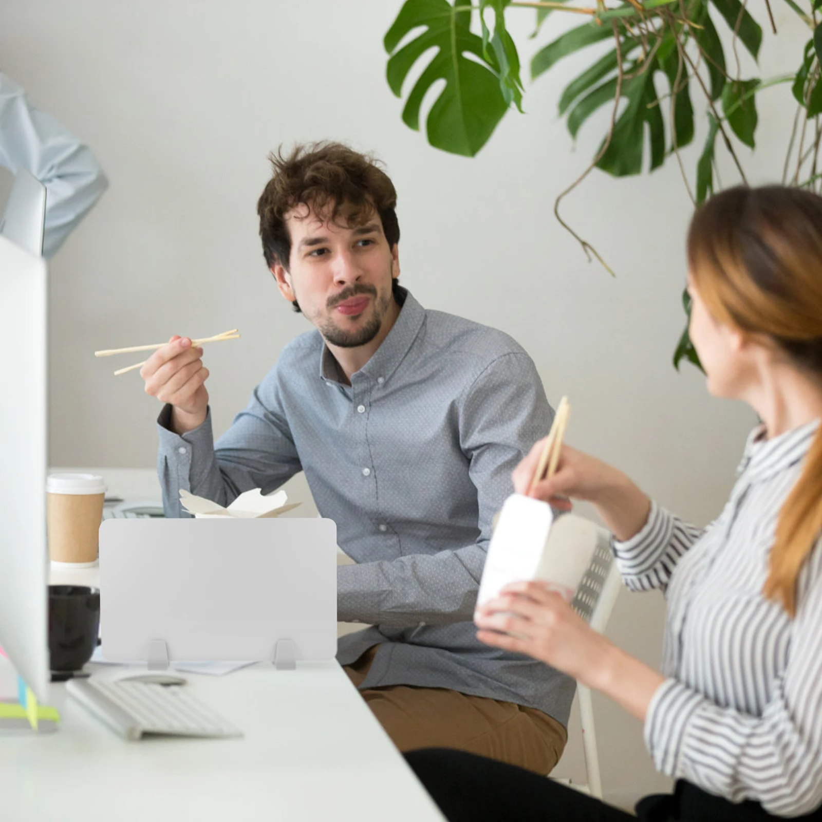 1Pcs Acrylic Desk Divider Premium Plastic Desktop Partition Board Office Test Baffle Practical Workstation Privacy Shield
1Pcs Acrylic Desk Divider Premium Plastic Desktop Partition Board Office Test Baffle Practical Workstation Privacy Shield