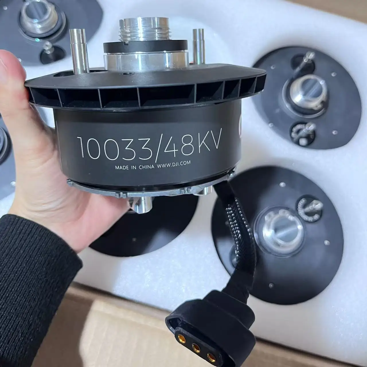 Power Brushless Motor for DJI T50 Agricultural Drone 4600W Power 48/59KV 100×33/28mm Stator Motor Plant Protection UAV New
Power Brushless Motor for DJI T50 Agricultural Drone 4600W Power 48/59KV 100×33/28mm Stator Motor Plant Protection UAV New