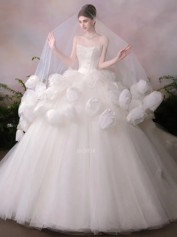 2026 Новое свадебное платье без бретелек без рукавов, женское платье принцессы невесты с объемным цветком и бисером, пышная юбка, торжественное платье для выпускного вечера
2026 Новое свадебное платье без бретелек без рукавов, женское платье принцессы невесты с объемным цветком и бисером, пышная юбка, торжественное платье для выпускного вечера