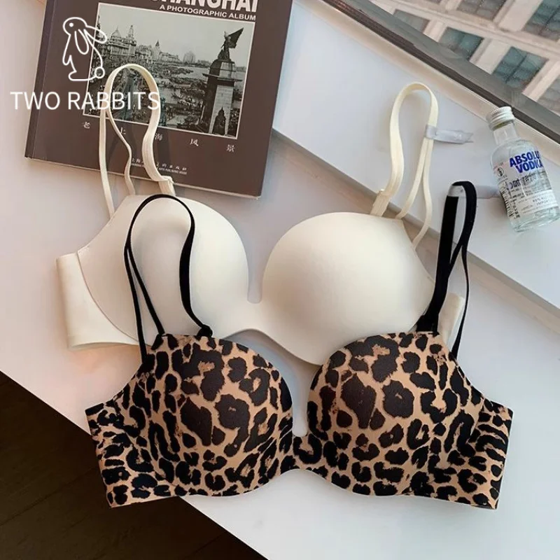 Leopard Print Sexy Seamless Bra for Women Small Bust Lift Enhances Fullness 2025 New Style Tucks Armpit Bulges Anti-Sagging Anti
Leopard Print Sexy Seamless Bra for Women Small Bust Lift Enhances Fullness 2025 New Style Tucks Armpit Bulges Anti-Sagging Anti