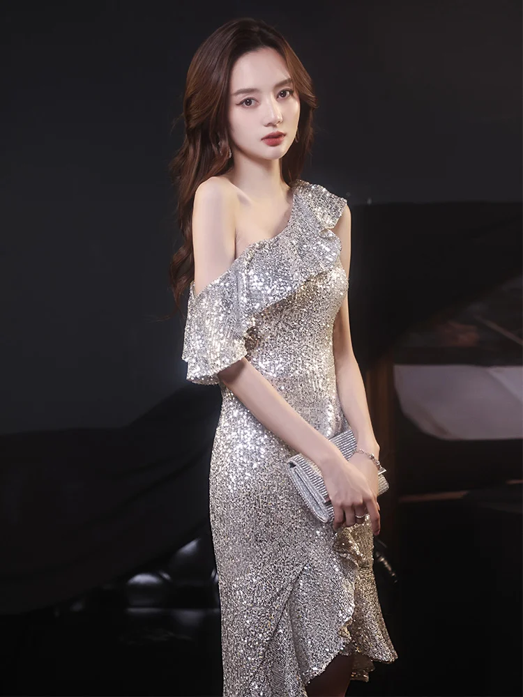 Silver Evening Dresses for Women 2023 New Light Luxury Small Group High End Temperament Celebrity Small Sequin Fishtail Dress
Silver Evening Dresses for Women 2023 New Light Luxury Small Group High End Temperament Celebrity Small Sequin Fishtail Dress