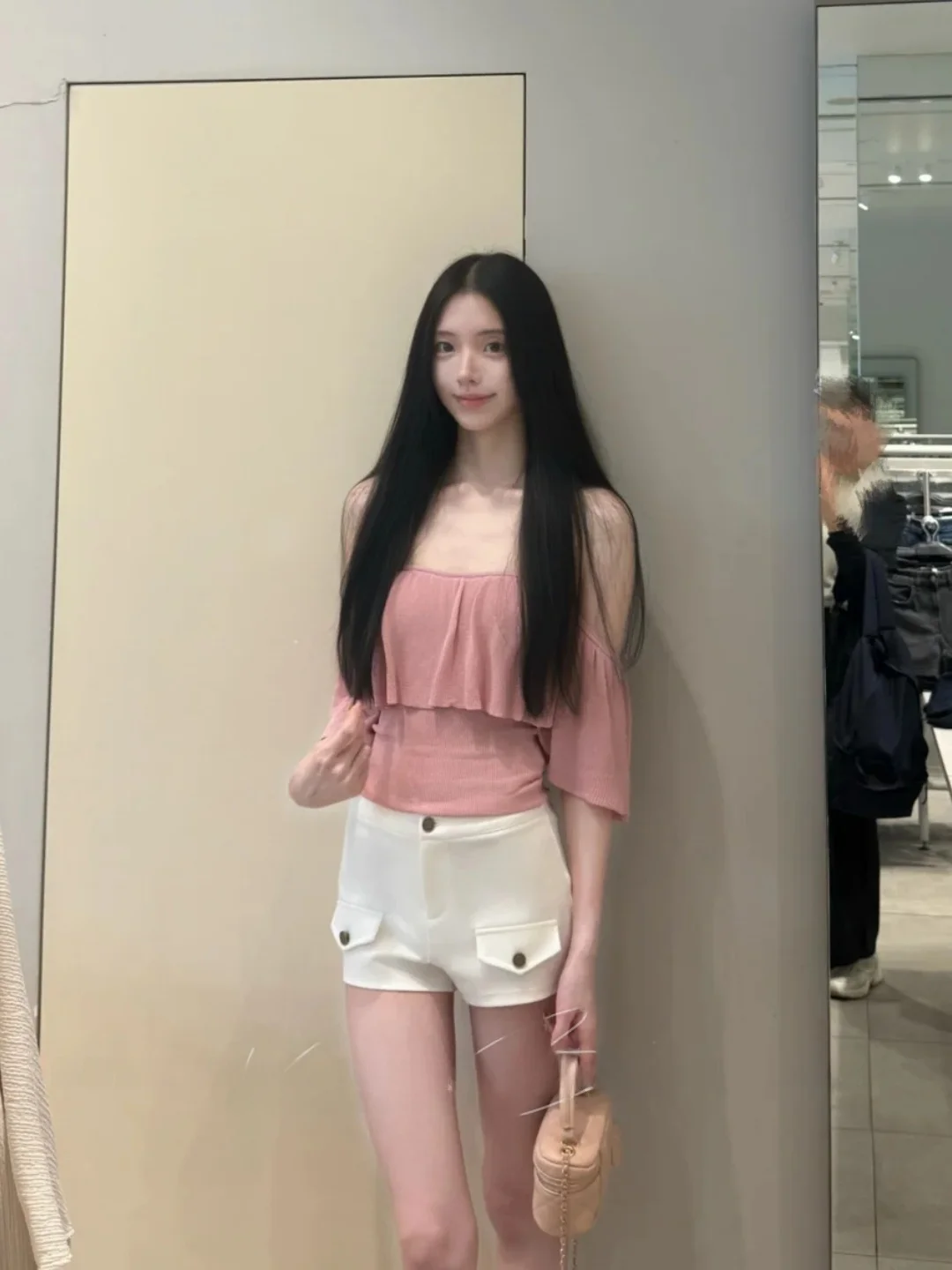 Slim Fit High Waist Knitted Sweater Sleeveless Lace Trim One Shoulder Style with Short Pants Fashionable Summer Outfit Set
Slim Fit High Waist Knitted Sweater Sleeveless Lace Trim One Shoulder Style with Short Pants Fashionable Summer Outfit Set