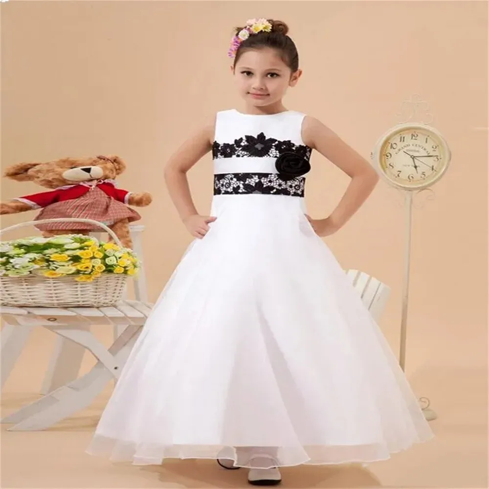 Flower Girl Dresses White Jewel Neck Ball Gown Organza With Black Appliques Birthday Dresses For First Communion Wedding
Flower Girl Dresses White Jewel Neck Ball Gown Organza With Black Appliques Birthday Dresses For First Communion Wedding
