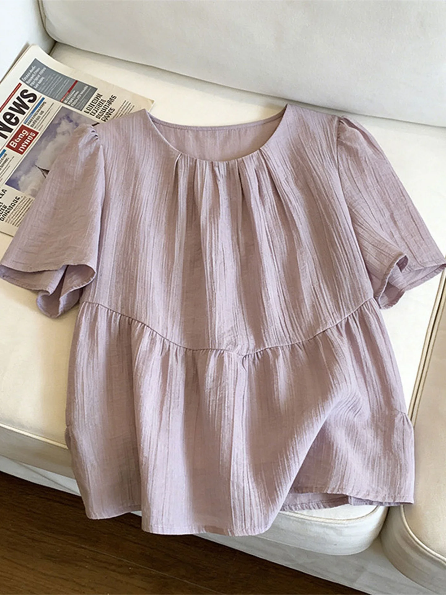 Женская свободная футболка больших размеров фиолетового цвета с коротким рукавом, летняя, модная, повседневная, удобная, дышащая, с эффектом похудения
Женская свободная футболка больших размеров фиолетового цвета с коротким рукавом, летняя, модная, повседневная, удобная, дышащая, с эффектом похудения