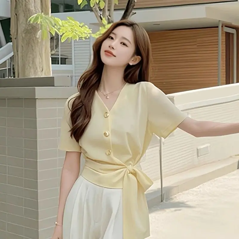 Women Summer V-neck Corset Irregular Solid Color Short Sleeve Shirts Ladies Simplicity Office Lady All-match Temperament Tops
Women Summer V-neck Corset Irregular Solid Color Short Sleeve Shirts Ladies Simplicity Office Lady All-match Temperament Tops