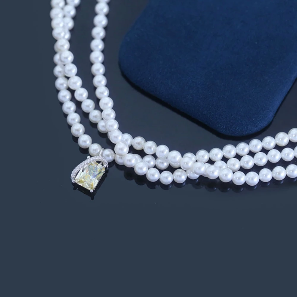 Gilt Square Sugar Three-Layer Pearl Necklace High-Class Exquisite Elegant Superimposed Necklace Valentine'S Day Gift
Gilt Square Sugar Three-Layer Pearl Necklace High-Class Exquisite Elegant Superimposed Necklace Valentine'S Day Gift