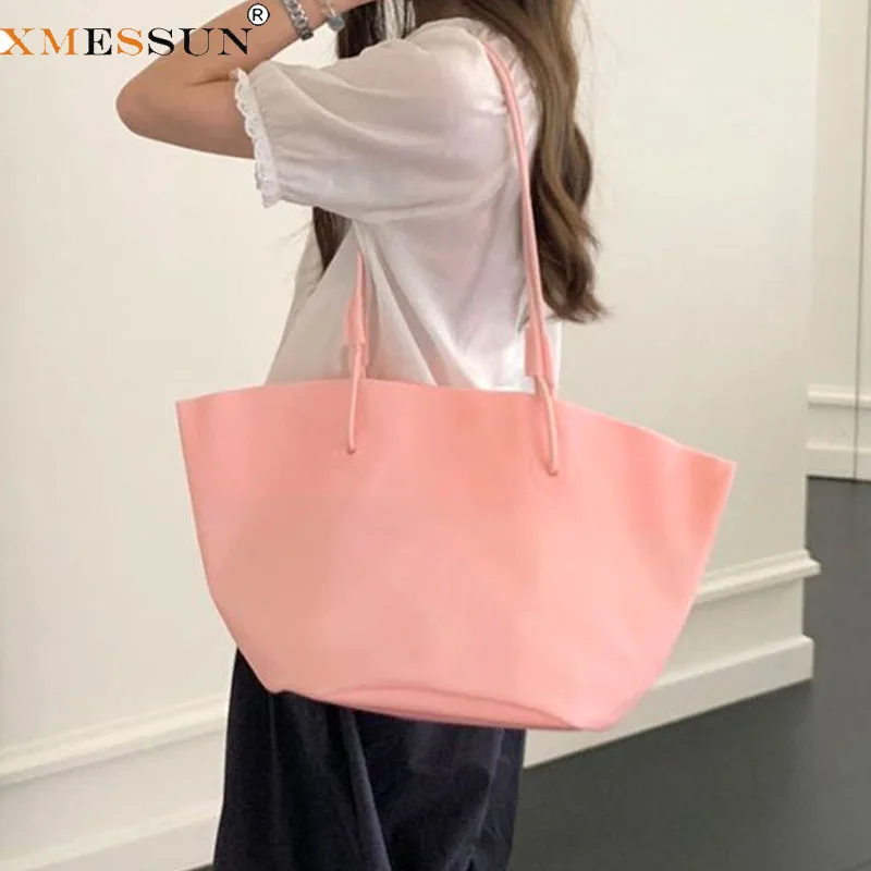 XMESSUN Casual Large Capacity New Handbags for Woman 2026 Summer Candy Color Bags Water Resistant Daily Use Tote Shoulder Bag
XMESSUN Casual Large Capacity New Handbags for Woman 2026 Summer Candy Color Bags Water Resistant Daily Use Tote Shoulder Bag