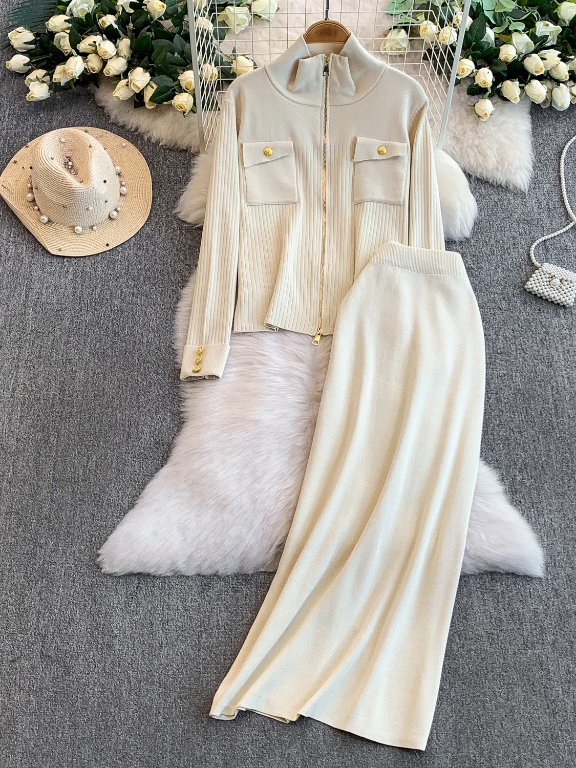 Elegant Metal Buckle Zipper Stand Collar Knitted Jacket Midi Skirt Two Piece Set for Ladies Fashionable Casual Workwear
Elegant Metal Buckle Zipper Stand Collar Knitted Jacket Midi Skirt Two Piece Set for Ladies Fashionable Casual Workwear