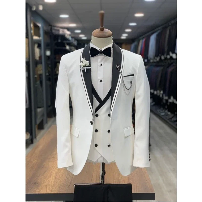 New White Coat Pant Designer Suits for Men Wedding Traditional Ethnic Partywear Mens 3 Pcs Suits Costum Homme Tuxedos
New White Coat Pant Designer Suits for Men Wedding Traditional Ethnic Partywear Mens 3 Pcs Suits Costum Homme Tuxedos