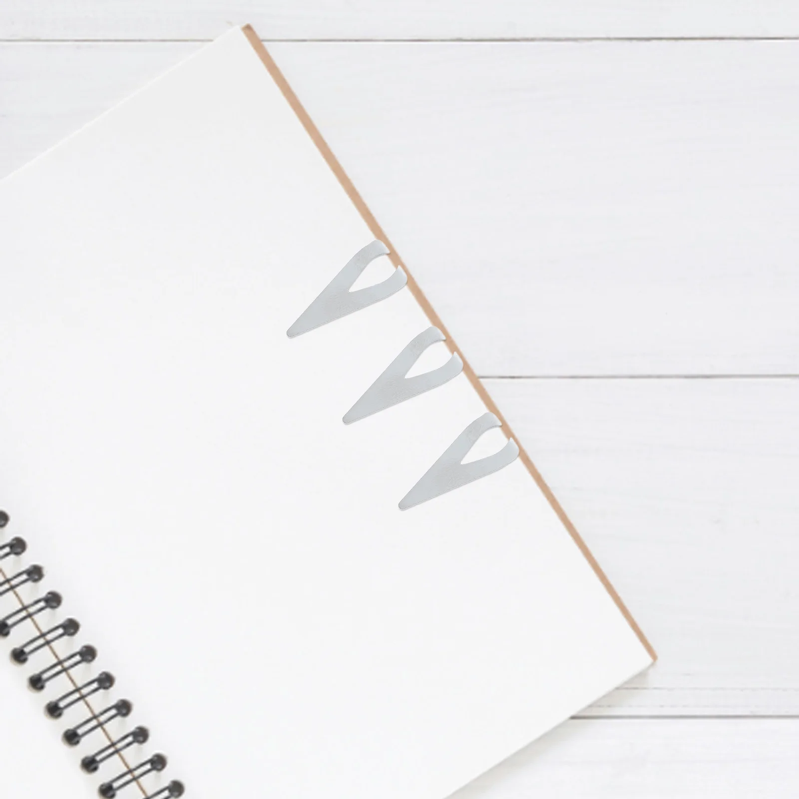 12pcs Metal Bookmark Clip Page Marker for Books Stationery Gift Novelty Hollow Pattern Reading Accessories
12pcs Metal Bookmark Clip Page Marker for Books Stationery Gift Novelty Hollow Pattern Reading Accessories