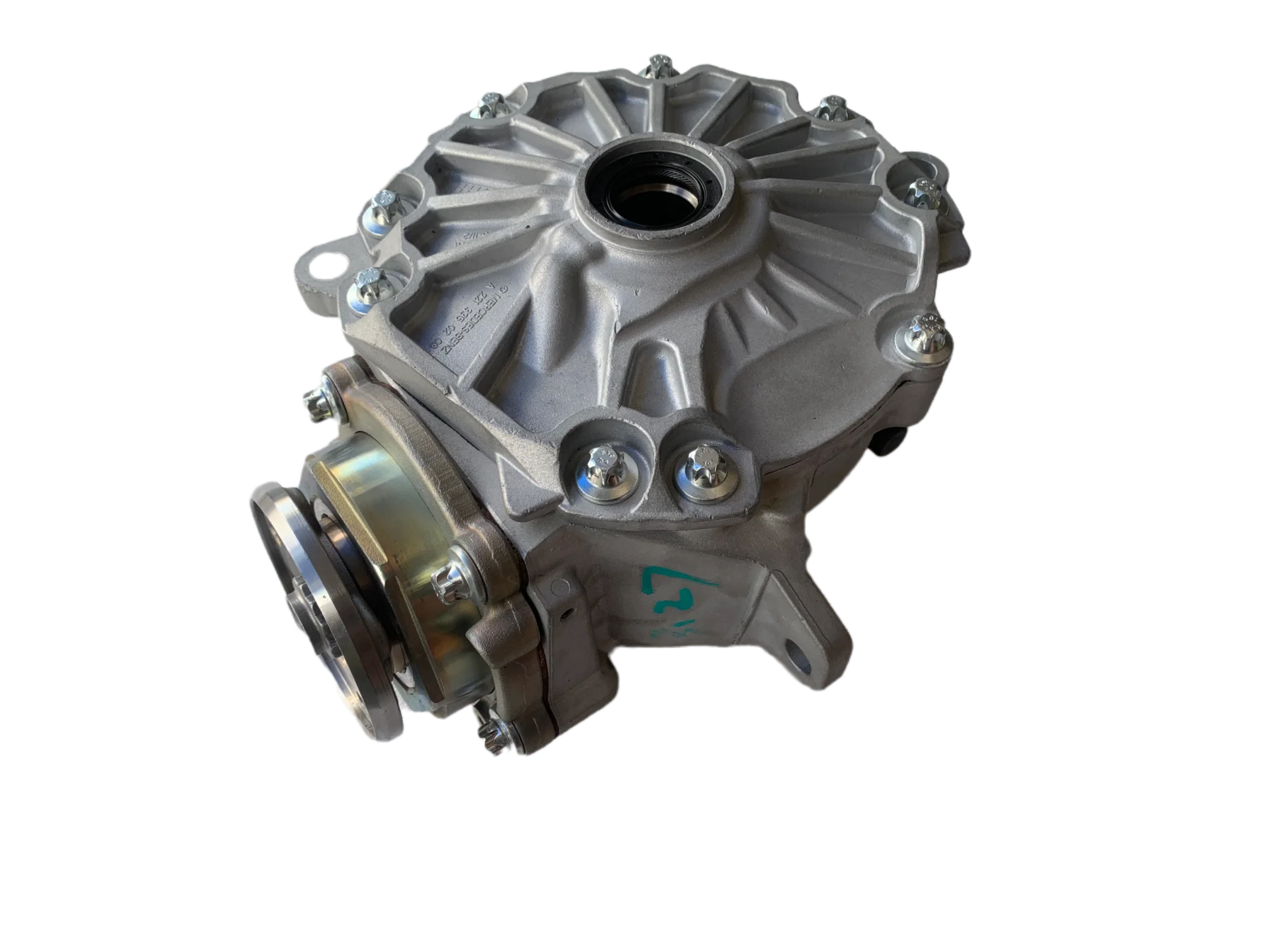 For Mercedes Benz W253 W205 W213 W238 4MATIC front axle differential 1:3.266 (front differential) I;3.270E 2213309100 2053304207
For Mercedes Benz W253 W205 W213 W238 4MATIC front axle differential 1:3.266 (front differential) I;3.270E 2213309100 2053304207
