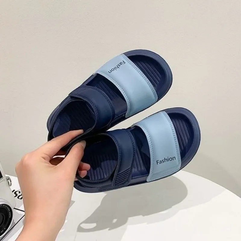 Новые летние пляжные сандалии для мальчиков 2026 года с нескользящей мягкой подошвой для детей
Новые летние пляжные сандалии для мальчиков 2026 года с нескользящей мягкой подошвой для детей