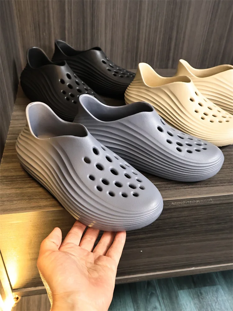 Ultra-Light Men's Outdoor Sports Sandals Slip-On Breathable Anti-Slip EVA Material Comfortable Casual Shoes for Summer
Ultra-Light Men's Outdoor Sports Sandals Slip-On Breathable Anti-Slip EVA Material Comfortable Casual Shoes for Summer