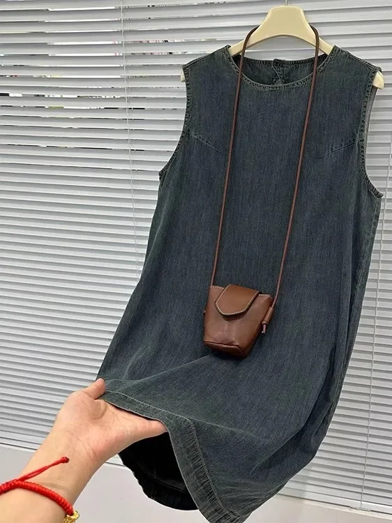 Свободный крой, джинсовый жилет, женский повседневный винтажный топ больших размеров, модный круглый вышитый летний жилет средней длины
Свободный крой, джинсовый жилет, женский повседневный винтажный топ больших размеров, модный круглый вышитый летний жилет средней длины