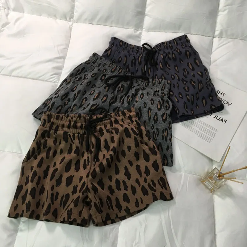 New Leopard Print Shorts Casual Pants for Women To Wear High-waisted, Slimming and Tight Wide-leg Pants Hot Pants for Women
New Leopard Print Shorts Casual Pants for Women To Wear High-waisted, Slimming and Tight Wide-leg Pants Hot Pants for Women