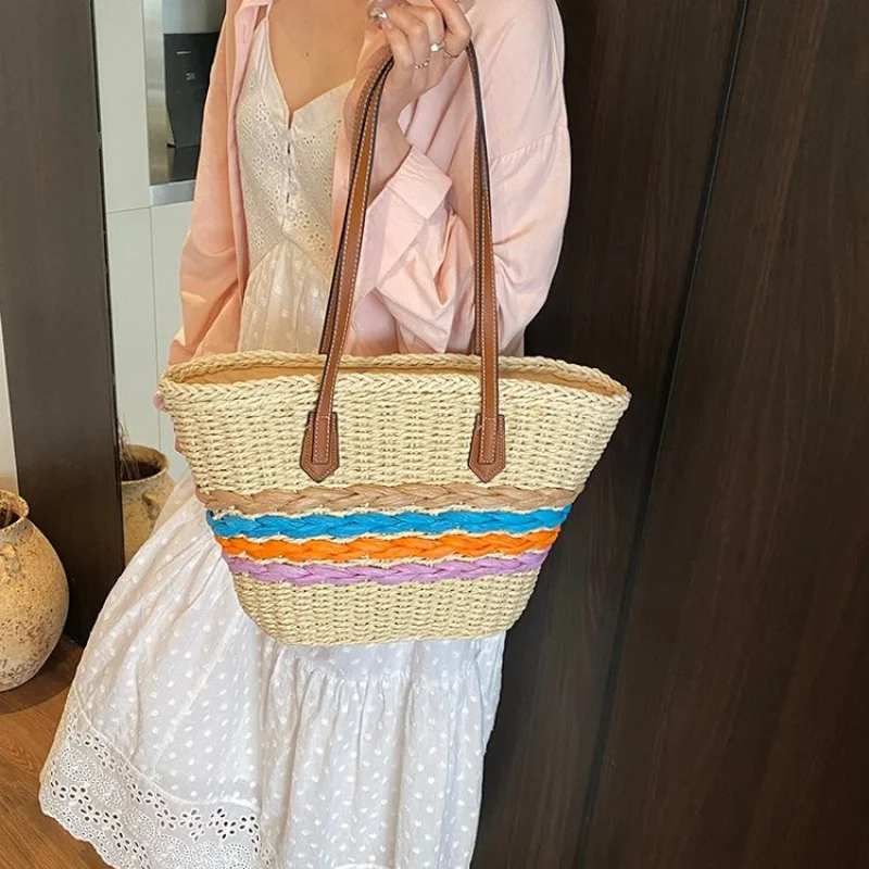 Высококачественная минималистичная уникальная винтажная модная кожаная сумка через плечо для женщин с модным буквенным логотипом и большой вместительностью Everyd 
Высококачественная минималистичная уникальная винтажная модная кожаная сумка через плечо для женщин с модным буквенным логотипом и большой вместительностью Everyd