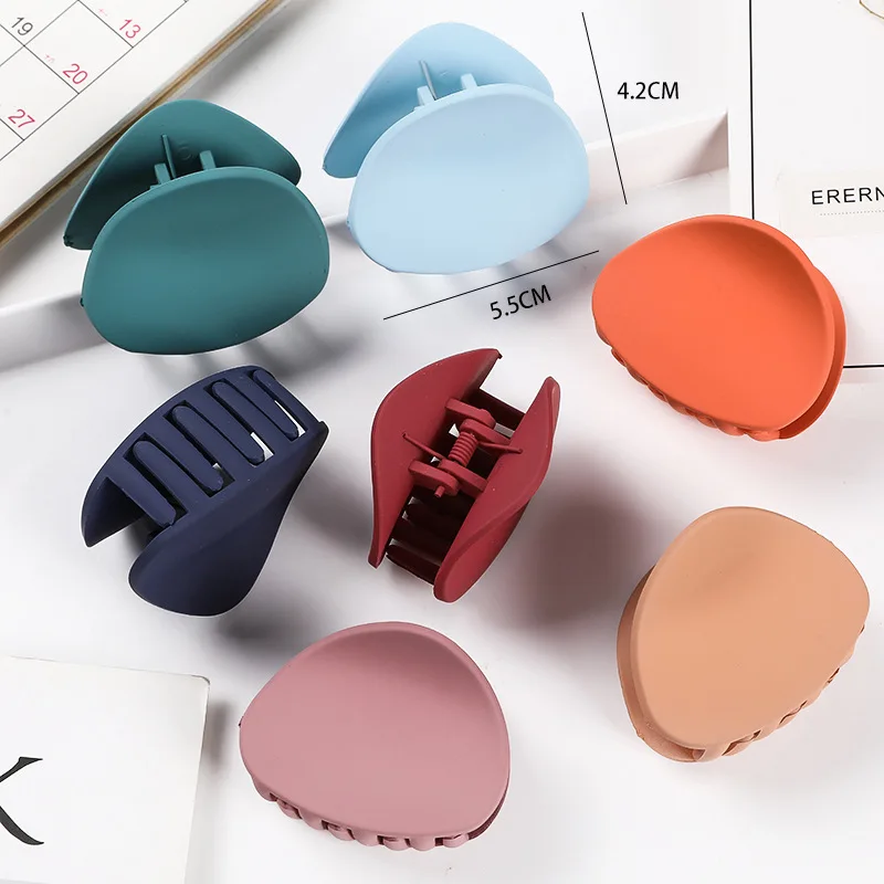 Hair clip matte triangle grab clip disc hair shark clip rubber paint matte top clip working girl simple and reliable
Hair clip matte triangle grab clip disc hair shark clip rubber paint matte top clip working girl simple and reliable