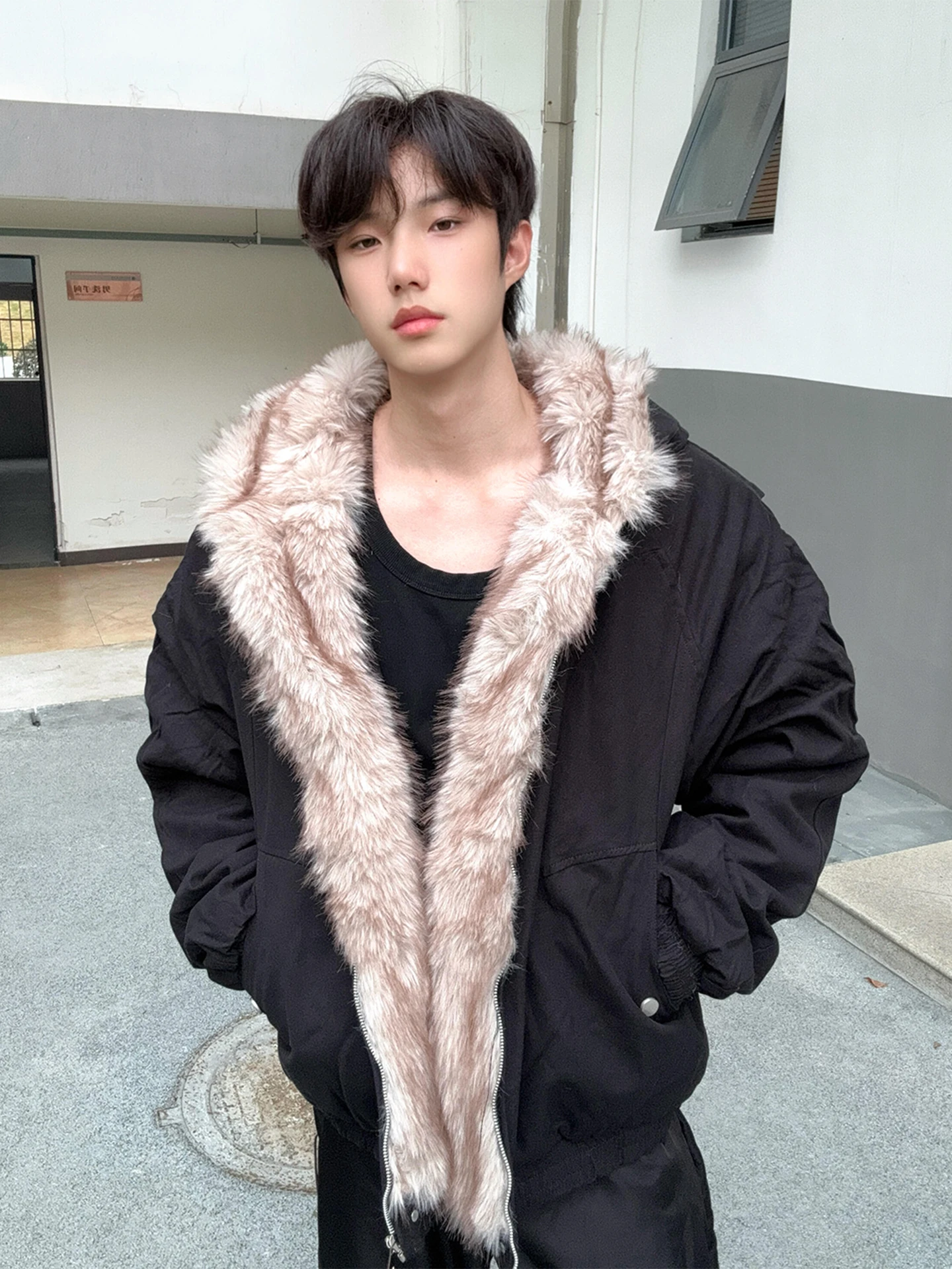 Черная утепленная хлопковая куртка с капюшоном на флисовой подкладке, зимнее пальто с дизайном Mountain Eagle, теплая повседневная куртка с длинными рукавами на молнии
Черная утепленная хлопковая куртка с капюшоном на флисовой подкладке, зимнее пальто с дизайном Mountain Eagle, теплая повседневная куртка с длинными рукавами на молнии