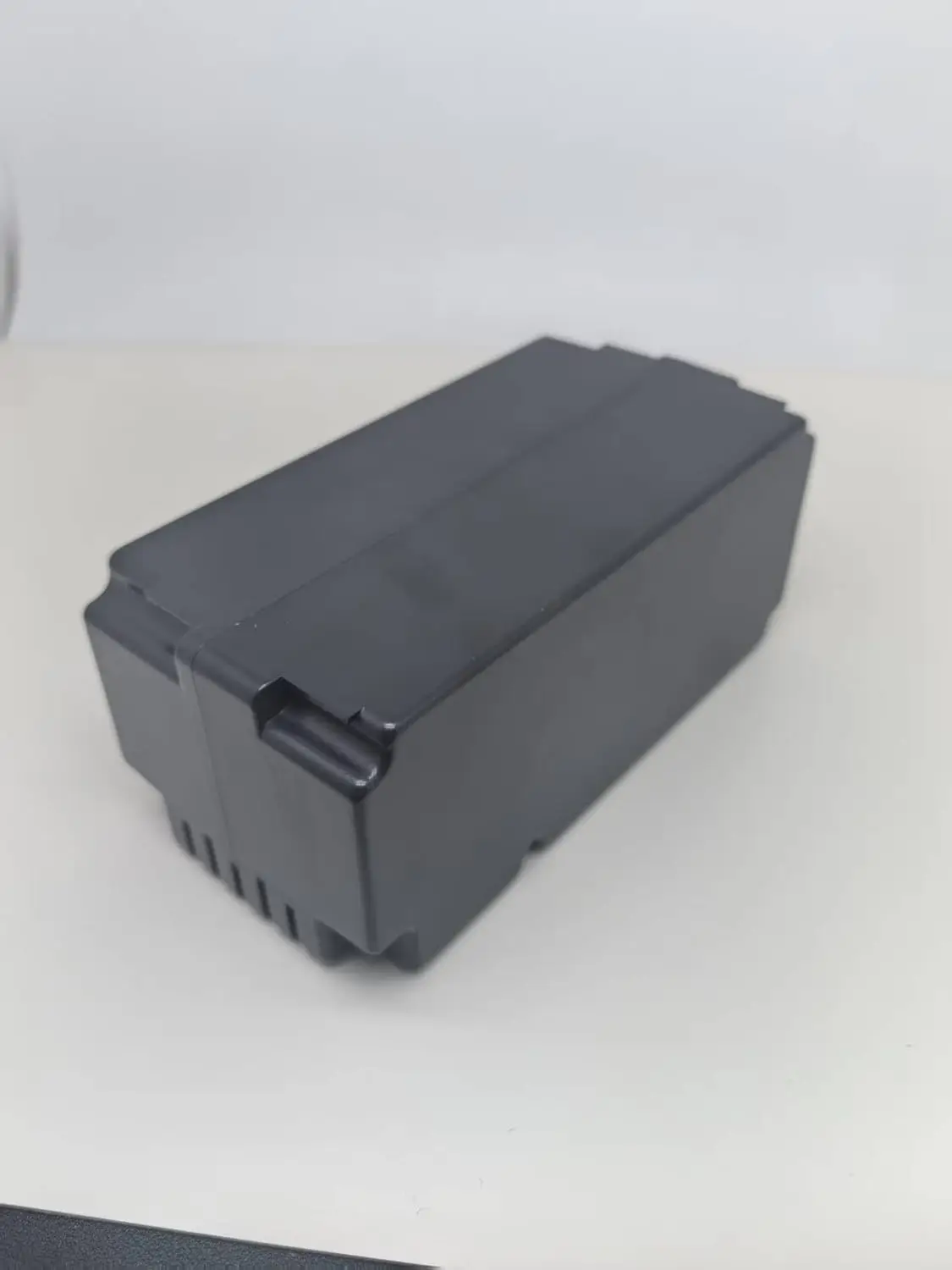 Замените аккумулятор для робота-газонокосилки Yard Force SA500ECO SA600H SC600ECO NX60i X50i, доставка в течение 2 дней, доставка за 10–25 дней
Замените аккумулятор для робота-газонокосилки Yard Force SA500ECO SA600H SC600ECO NX60i X50i, доставка в течение 2 дней, доставка за 10–25 дней