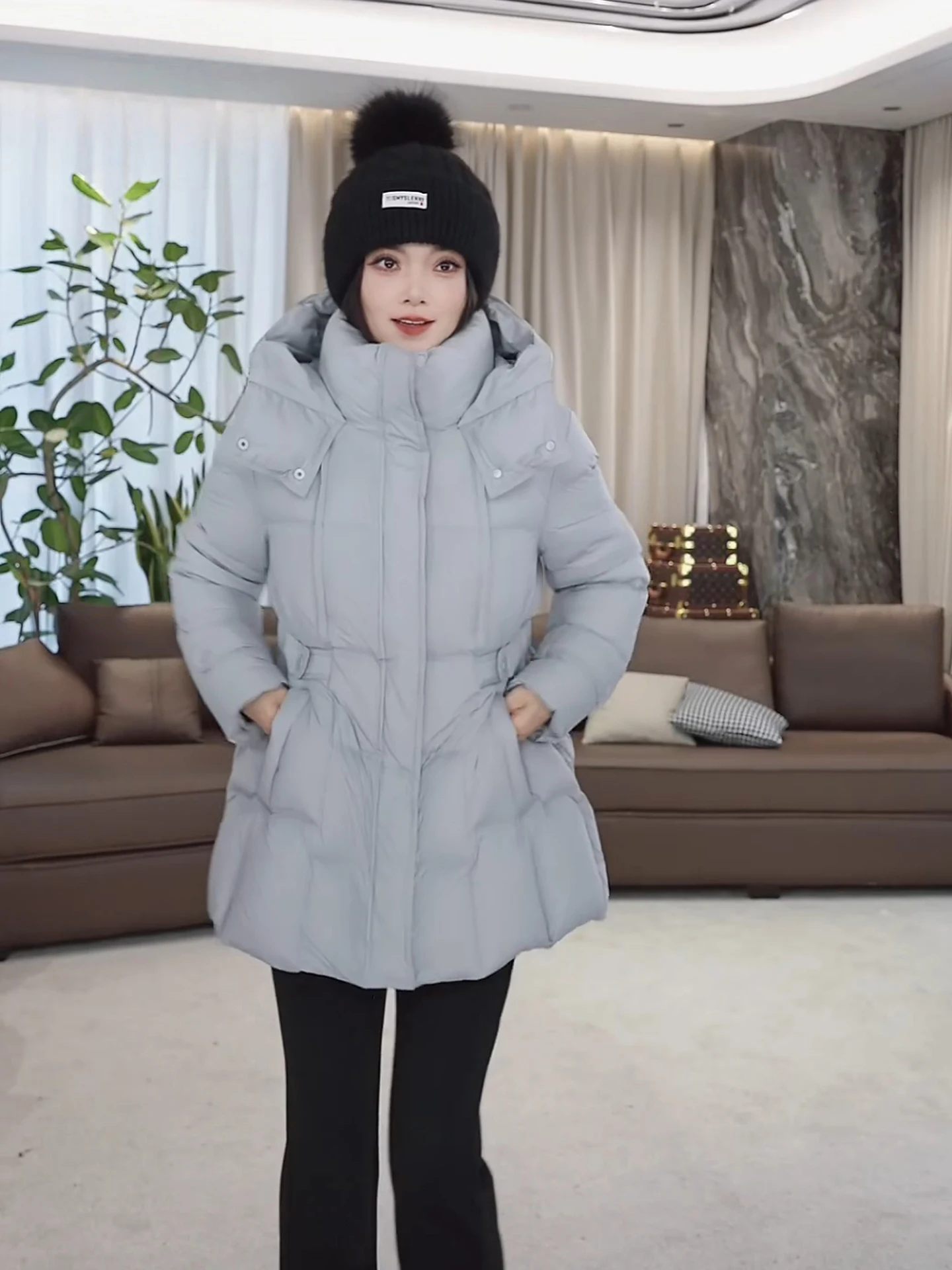 Faionable Alice Mid-Length down Jaet with Hood Versatile Warm Casual All-Season Women's Clothing by LA.eila
Faionable Alice Mid-Length down Jaet with Hood Versatile Warm Casual All-Season Women's Clothing by LA.eila