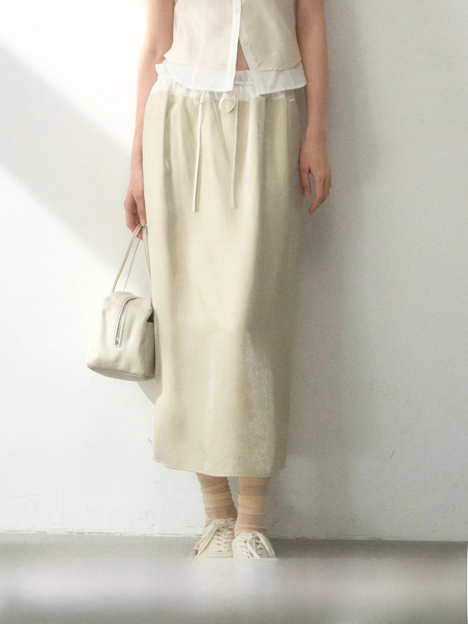 Elegant Draped Straight Cut Midi Skirt for Women Summer Casual Atmosphere Professional Skirt Polyester Fabric H-Shape
Elegant Draped Straight Cut Midi Skirt for Women Summer Casual Atmosphere Professional Skirt Polyester Fabric H-Shape