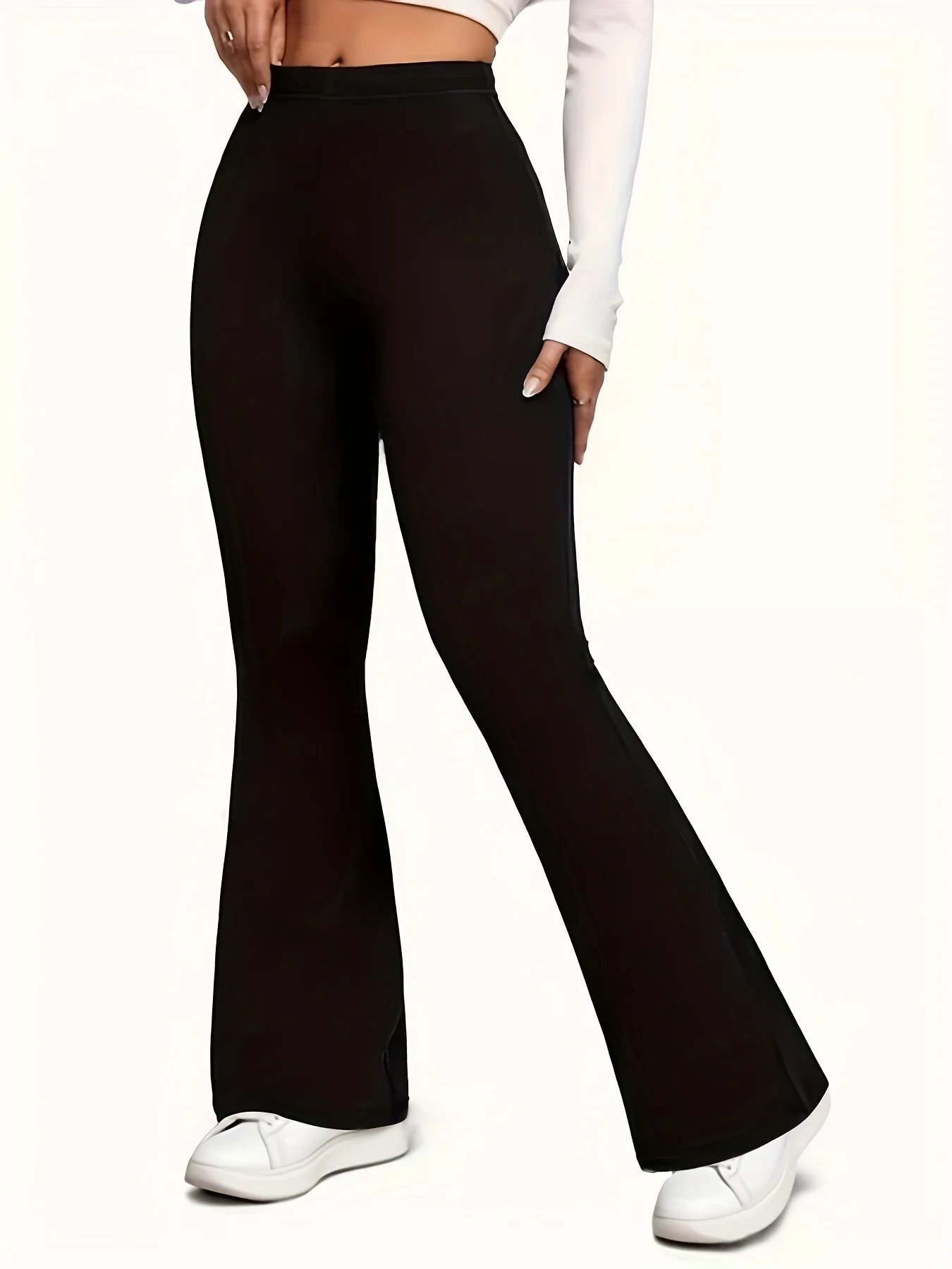 Athleisure Black Flare Leggings Plus Size, High Waist Slim Fit Wide Leg Yoga Pants, Stretchy Curvy Fit Gym Sports Trousers
Athleisure Black Flare Leggings Plus Size, High Waist Slim Fit Wide Leg Yoga Pants, Stretchy Curvy Fit Gym Sports Trousers