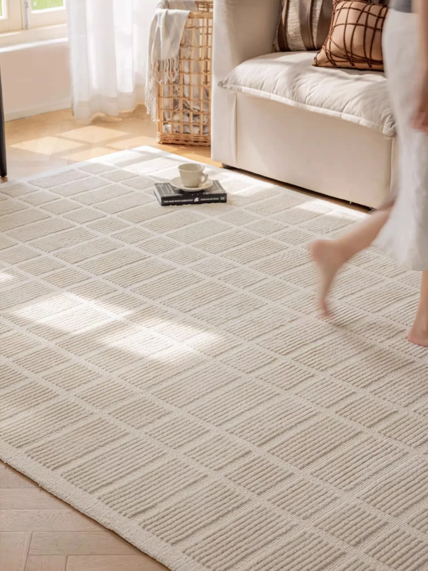 Japanese Style Rugs for Bedroom Thick Large Floor Mat Modern Soft Lounge Rug Solid Color Living Room Simple Carpet
Japanese Style Rugs for Bedroom Thick Large Floor Mat Modern Soft Lounge Rug Solid Color Living Room Simple Carpet